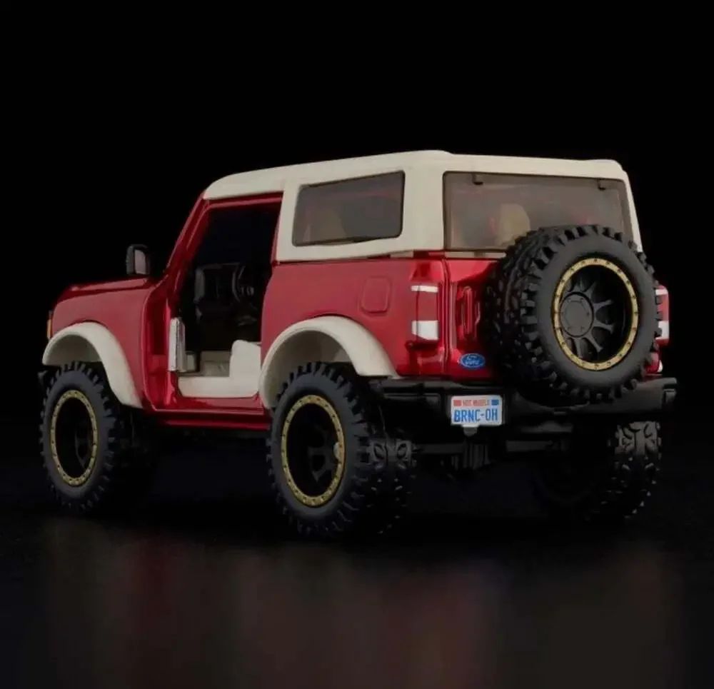 Hot Wheels RLC Exclusive '21 Ford Bronco With Chase Version